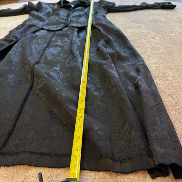 Amanda Lane Vintage Women’s XS/S Black Gothic Vampire Button-up Duster Overcoat - Picture 12 of 12